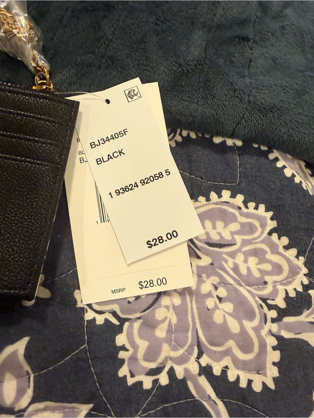NWT Betsey Johnson Black Quilted Card Wallet with Floral Skull Trim - Picture 4 of 5